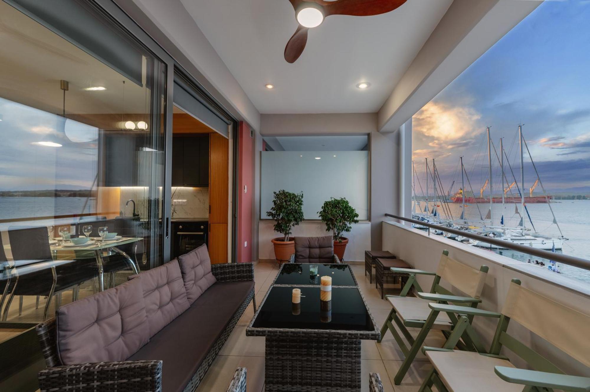 Ionis Seafront Suite بريفيزا المظهر الخارجي الصورة
